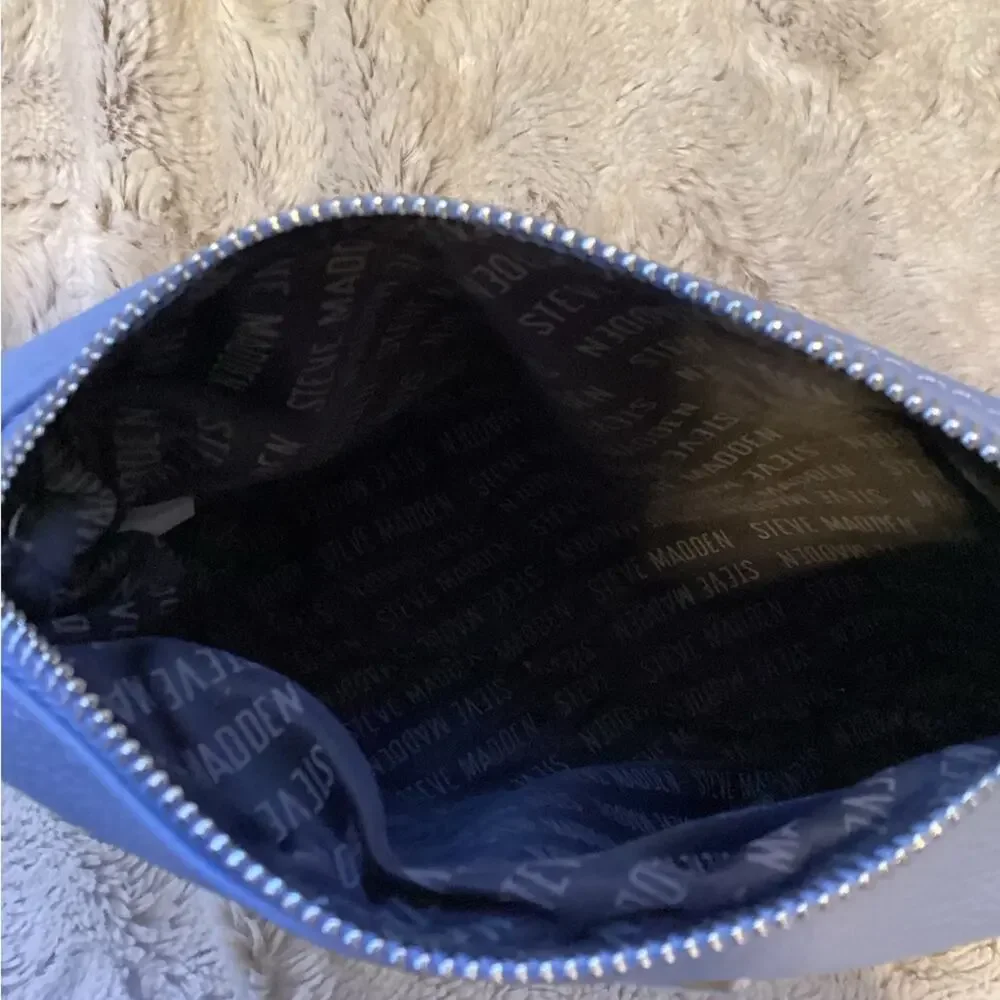 Steve Madden NWOT Blue Small purse or Make Up bag